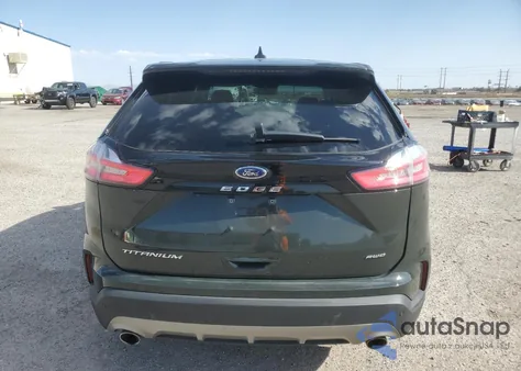 2024 Ford Edge Titanium z USA, uszkodzony, nr VIN 2FMPK4K93RBA86892